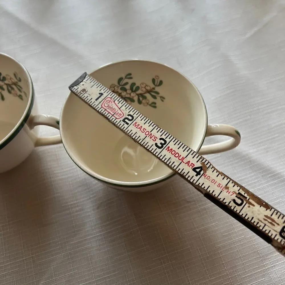 Plummer LTD New York Christmas Tea cup Coffee Cups set of 2